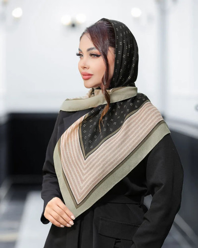 روسری نخی سیا اسکارف