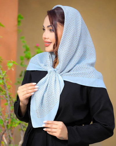 روسری نخی خالدار
